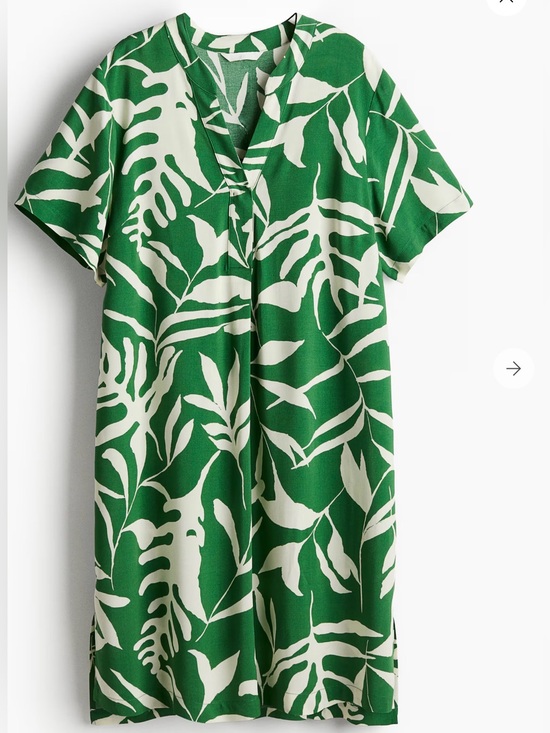 H&M Dresses & Skirts - H&M Green and Cream Tropical Print Shift Dress